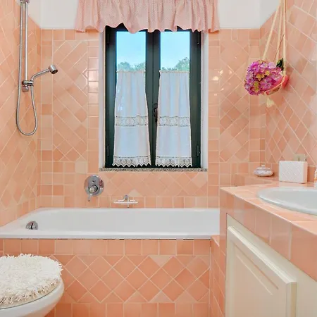 Sara Villa Arzachena