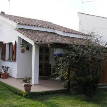 Holiday home Sara *